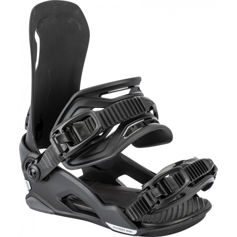 winter25-26\836527-001_Charger-Mini_Ultra-Black_Product-2.jpg